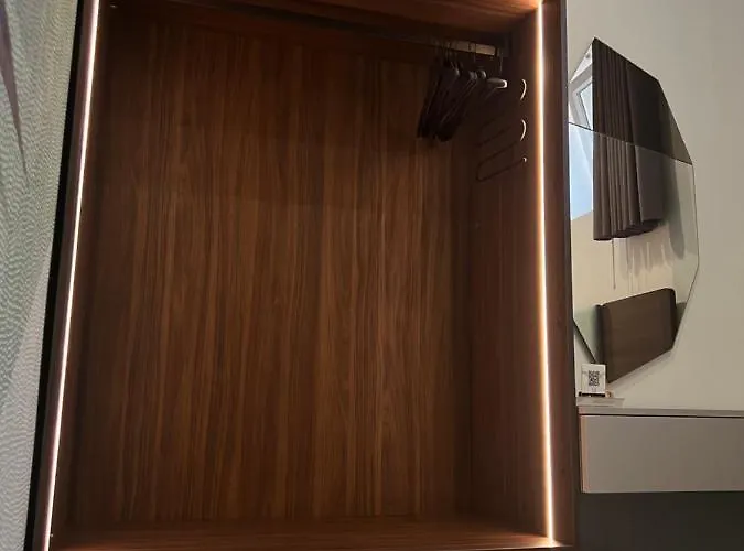 Aries Bed & Breakfast 4*